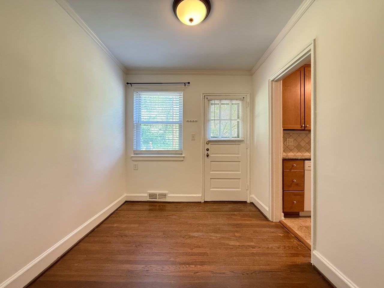 715 N Avalon Rd #D - Photo 6 of 15