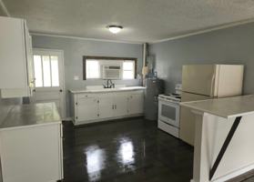 featured image of 1326 Barry St