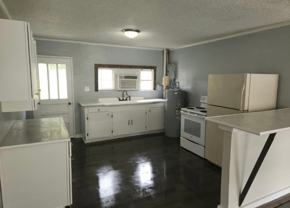 1326 Barry St - Photo 1 of 1