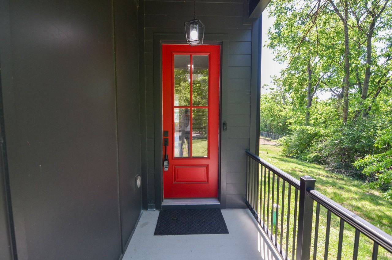 411 Mcadoo Ave - Photo 2 of 28