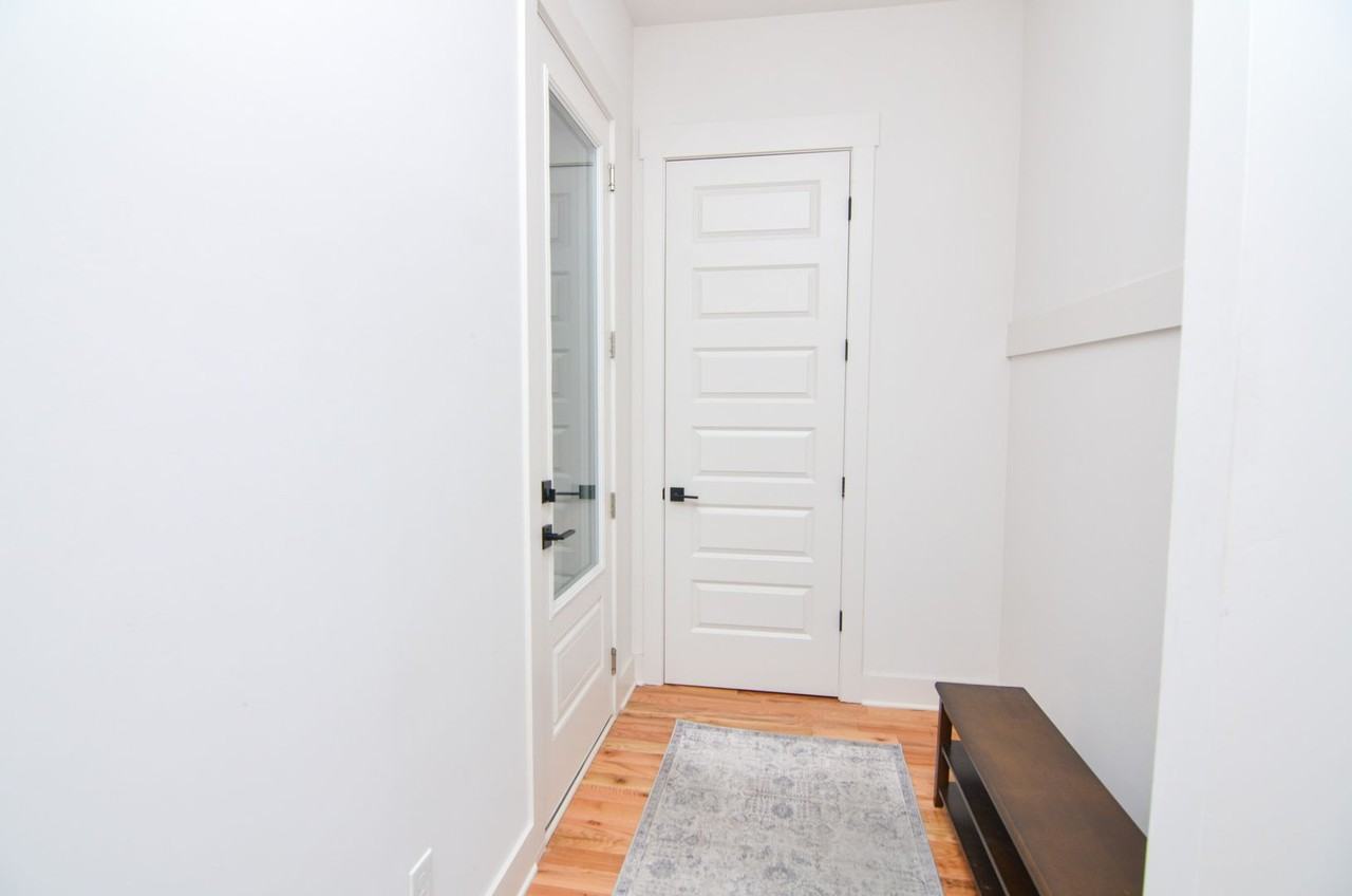 411 Mcadoo Ave - Photo 4 of 28