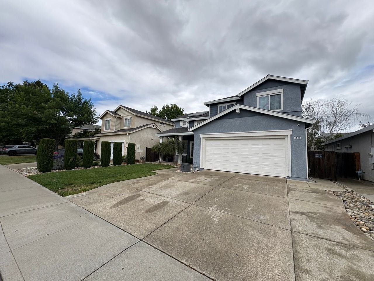 1833 Highland Way - Photo 2 of 26