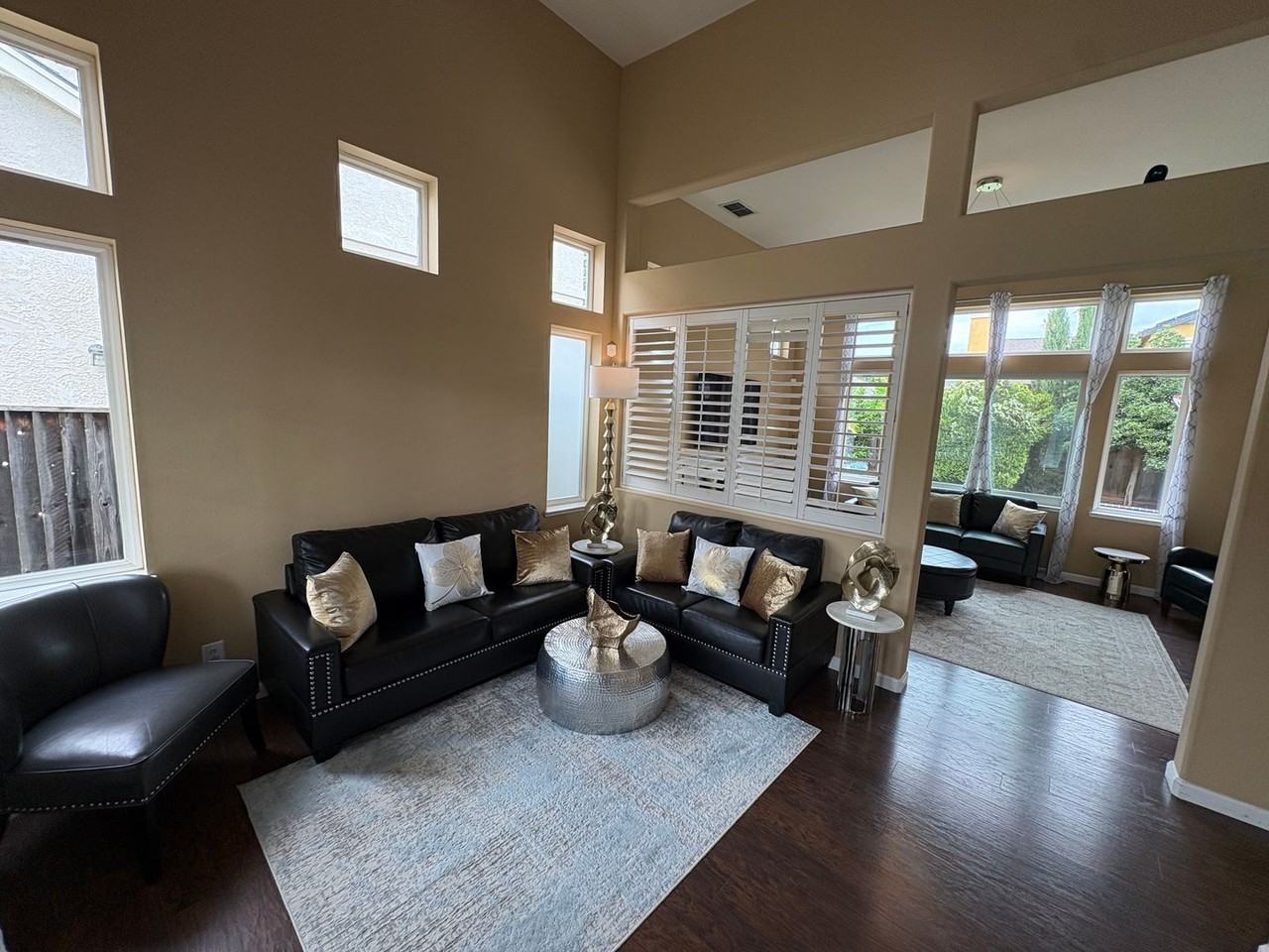 1833 Highland Way - Photo 4 of 26