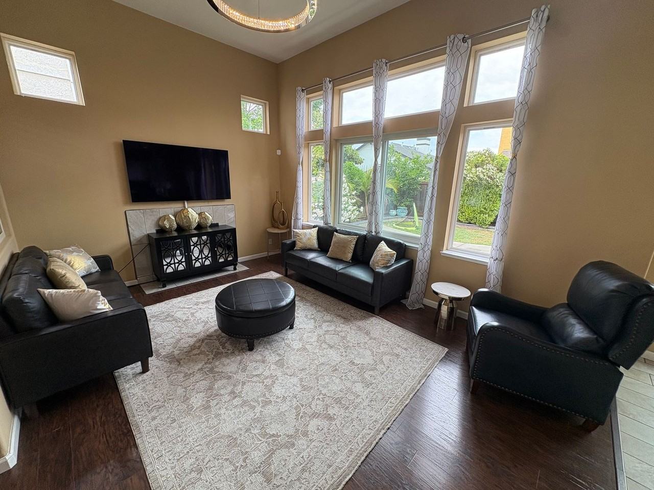 1833 Highland Way - Photo 7 of 26