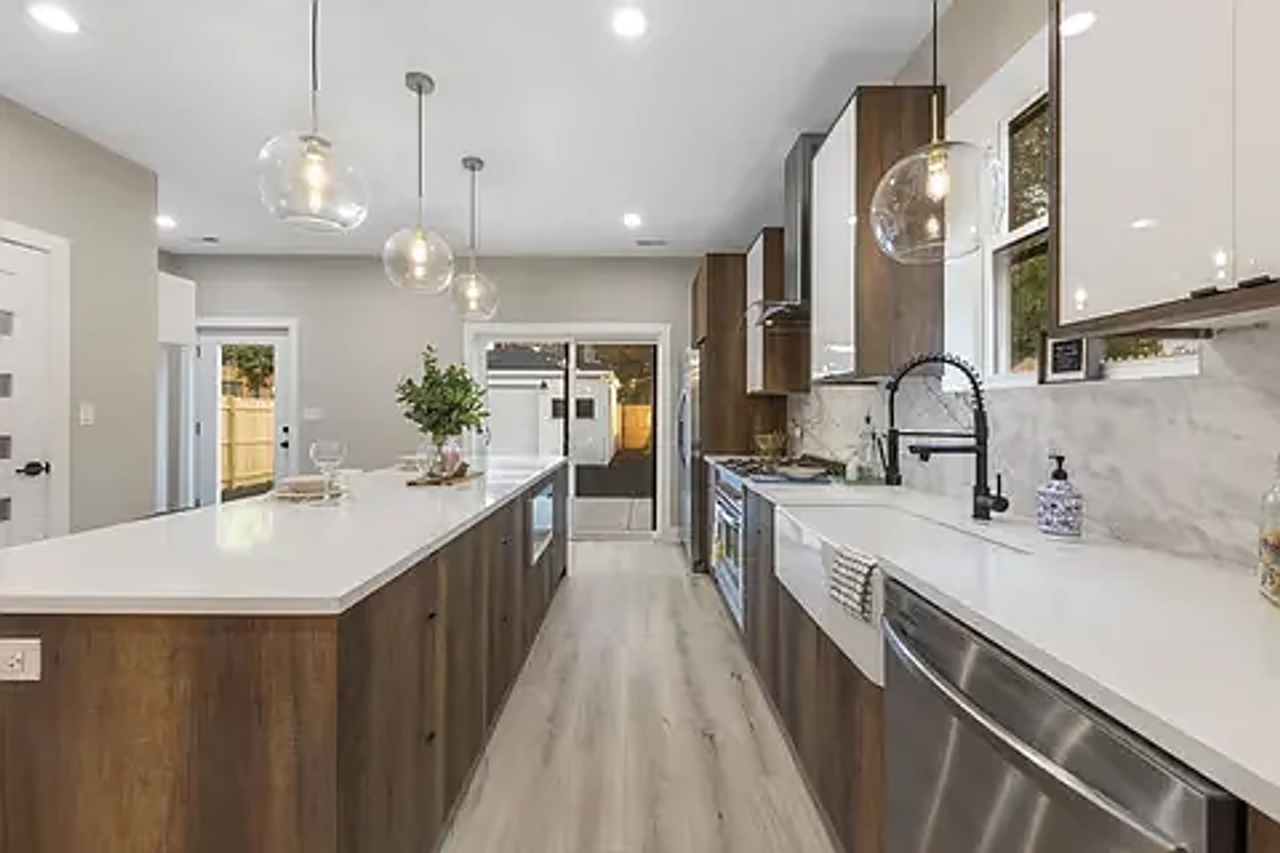 5901 W Erie St - Photo 5 of 18