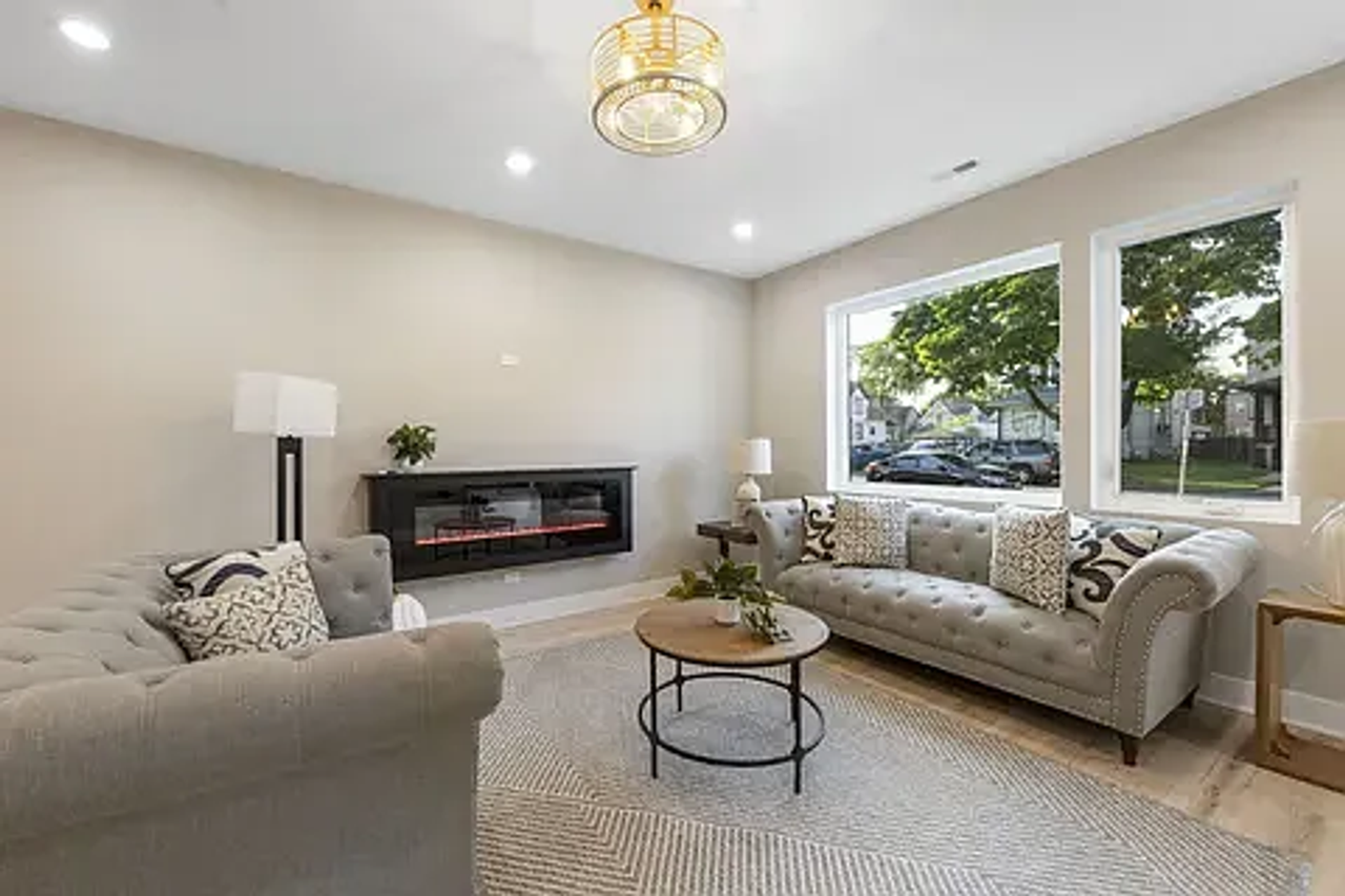 5901 W Erie St - Photo 7 of 18