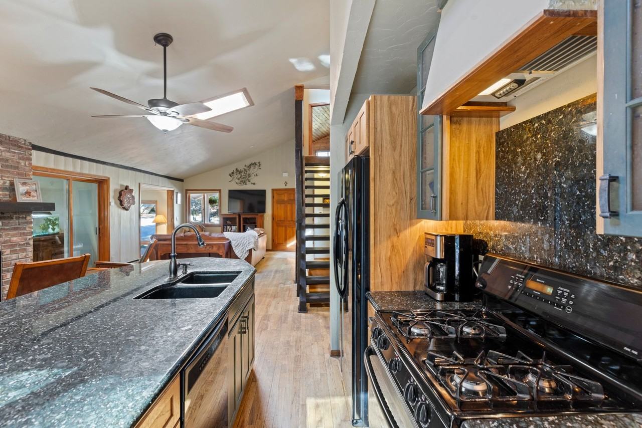 167 Gold King Way - Photo 6 of 17