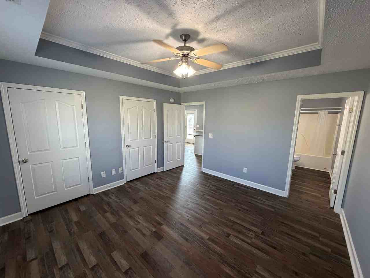 1415 Jeter Way - Photo 3 of 15