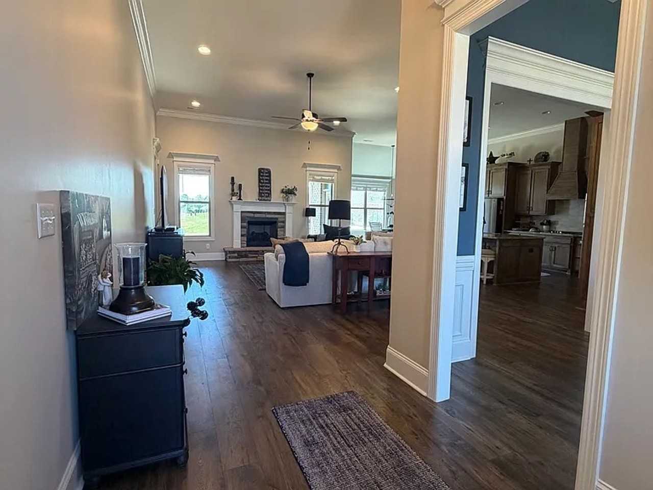 26316 Woodfield Dr - Photo 4 of 50