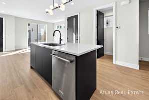 featured image of 830 Cherry St #2