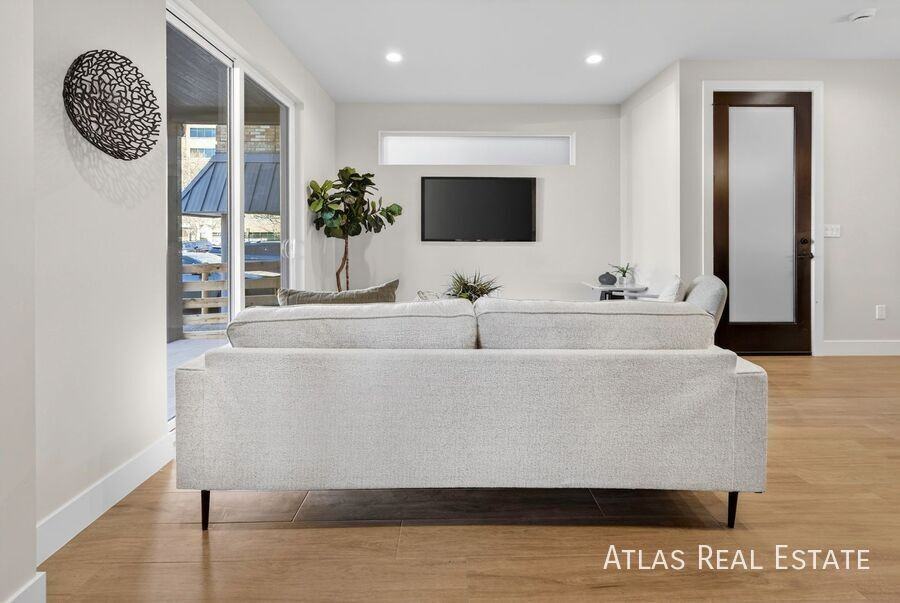 830 Cherry St #1 - Photo 6 of 50