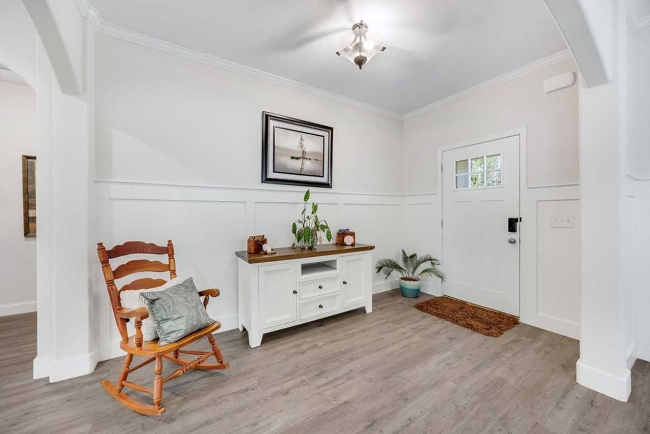 67 Terry Ln - Photo 4 of 17