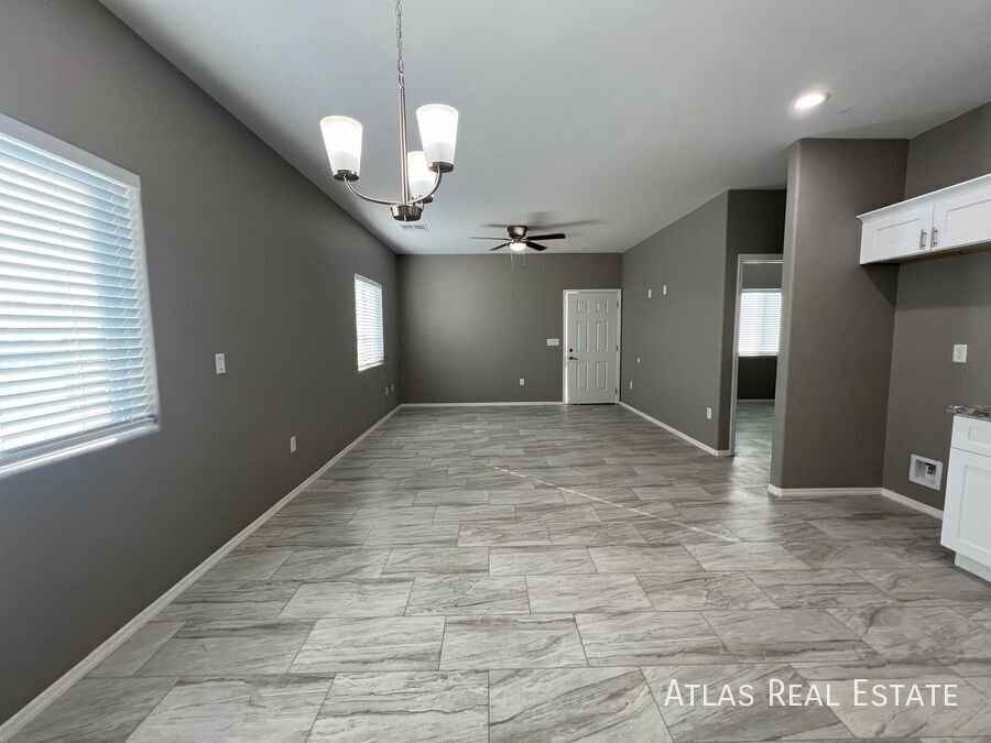 43 W Lester St - Photo 5 of 21