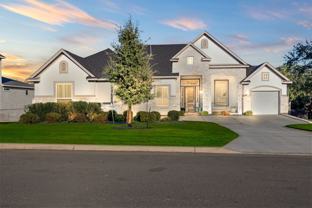 571 Englewood Ln - Photo 1 of 1