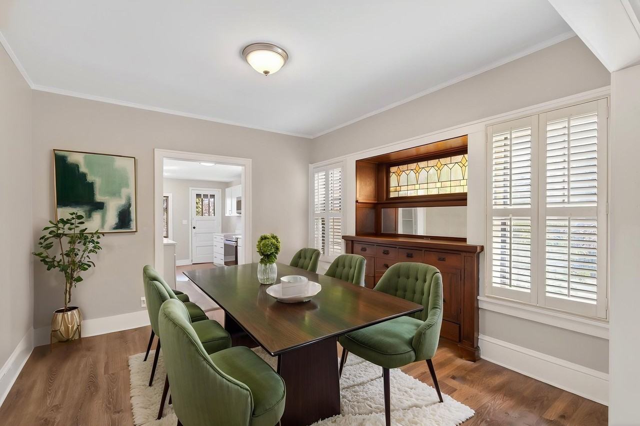 3553 Dupont Ave S - Photo 5 of 32