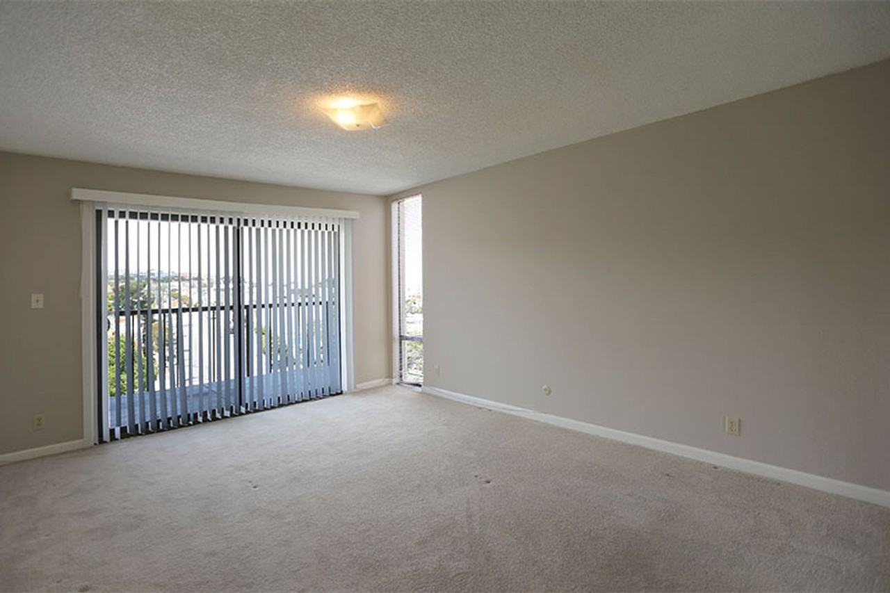 102 Locksley Ave #305 - Photo 6 of 10