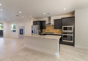 featured image of 2050 Calle Sombra