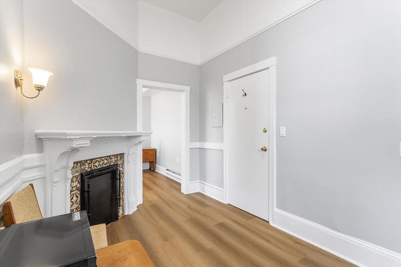 2061 Central Ave #2 - Photo 5 of 10