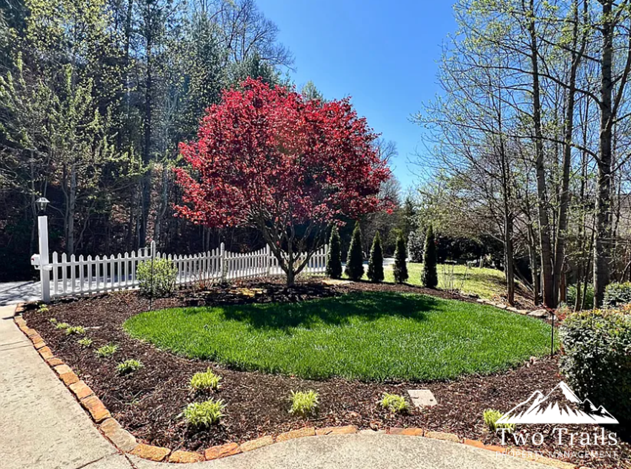 260 Carriage Summitt Way - Photo 2 of 34