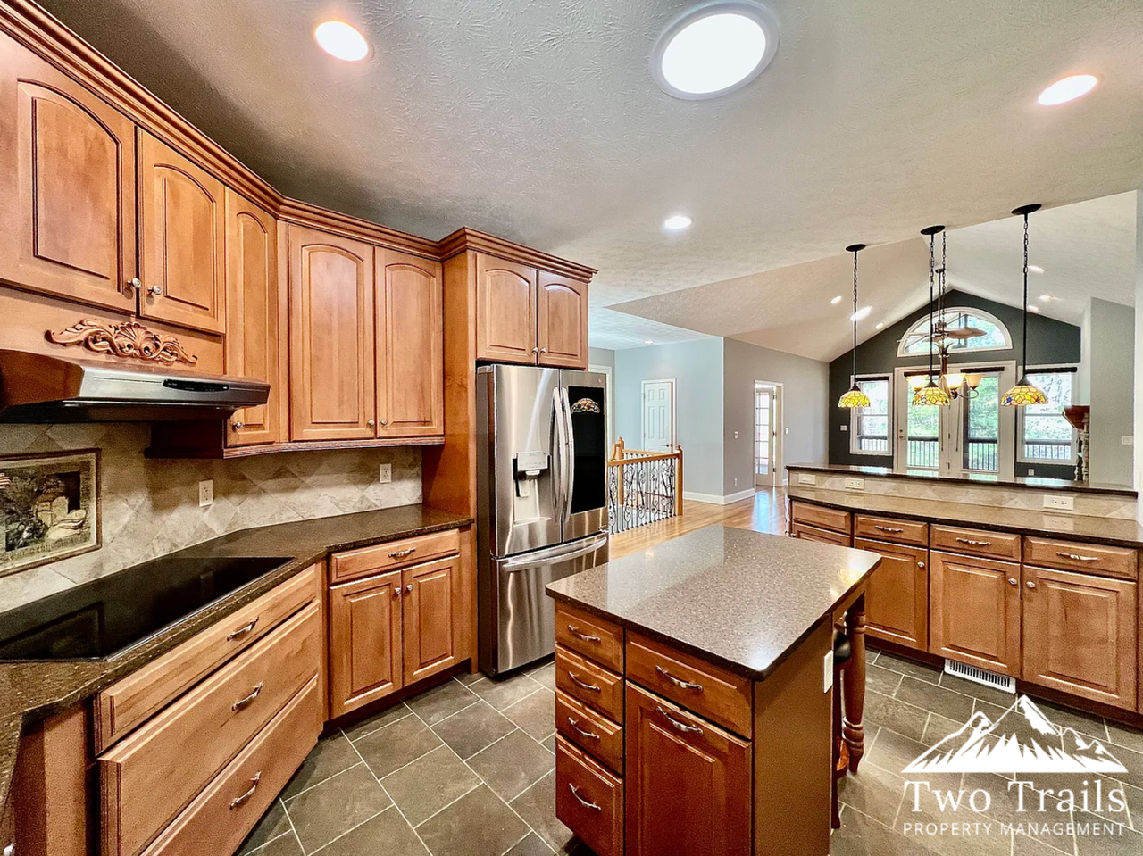 260 Carriage Summitt Way - Photo 4 of 34