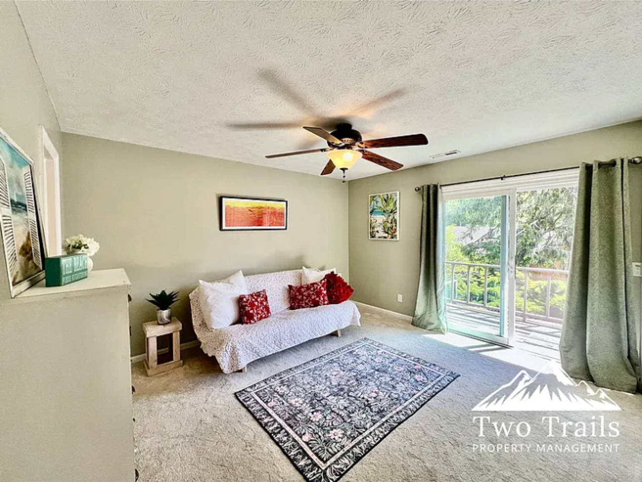 1761 Haywood Manor Rd - Photo 6 of 14