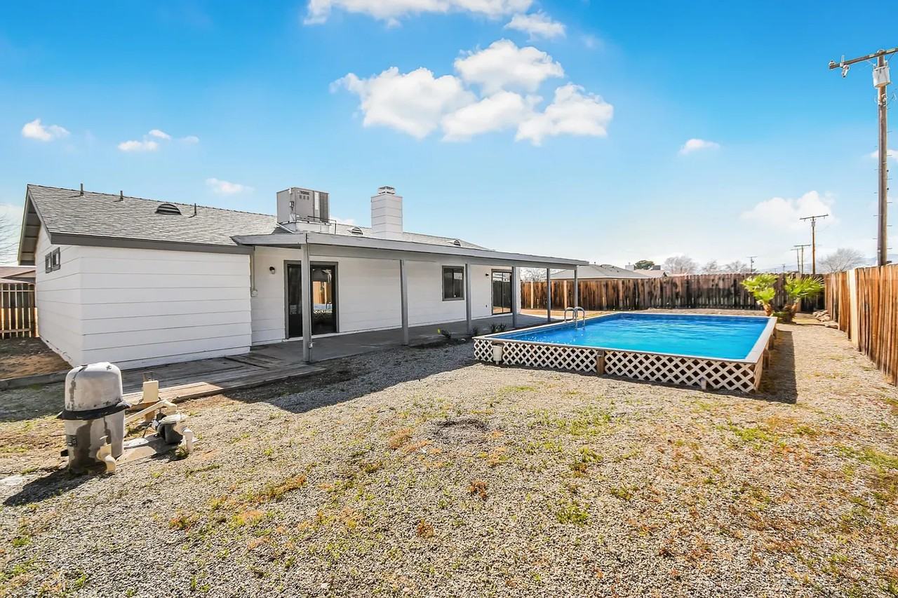 8849 Fir Ave - Photo 2 of 17