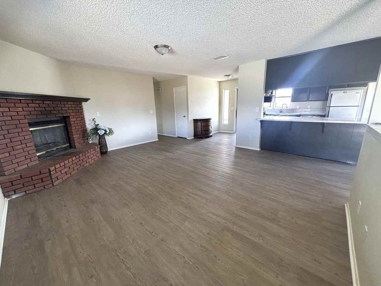 8849 Fir Ave - Photo 4 of 17