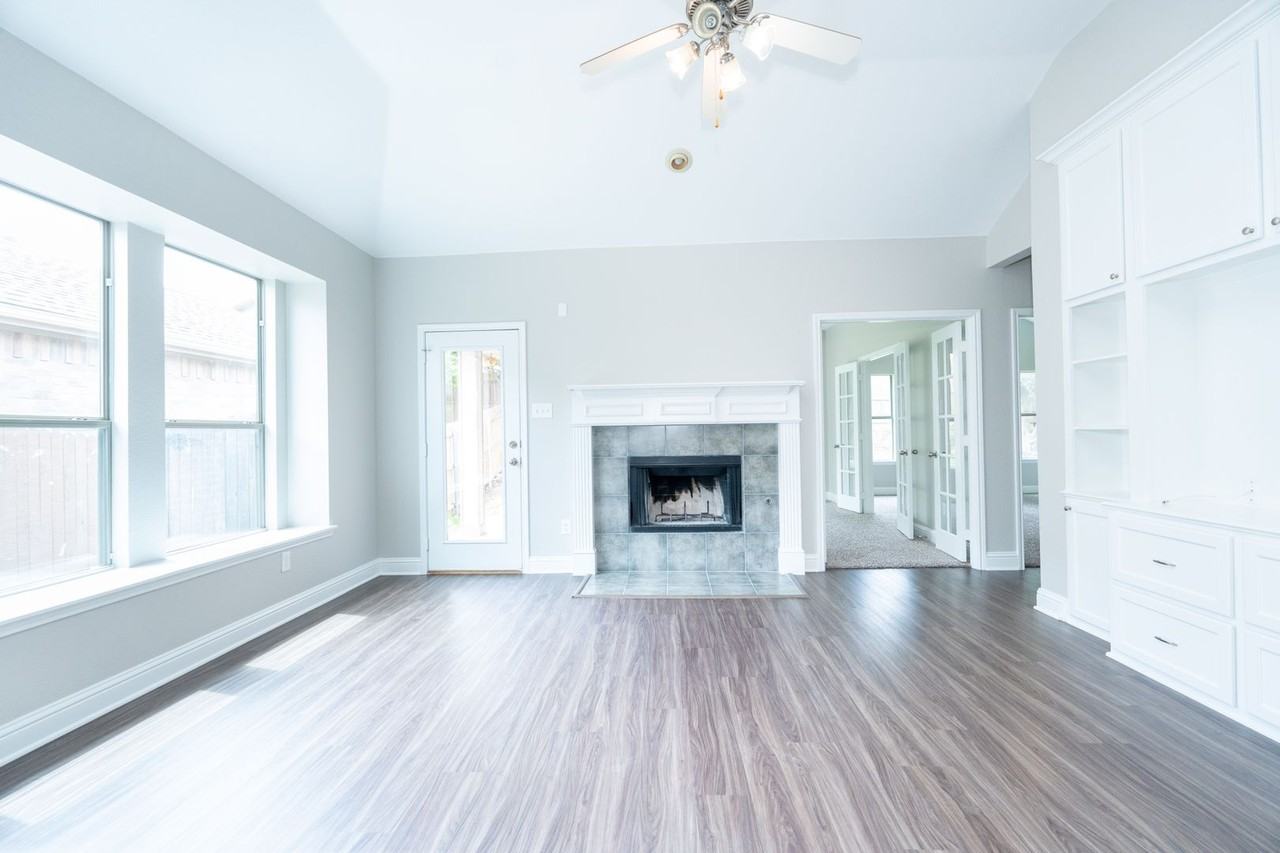 3105 Whispering Pine Blvd - Photo 2 of 47