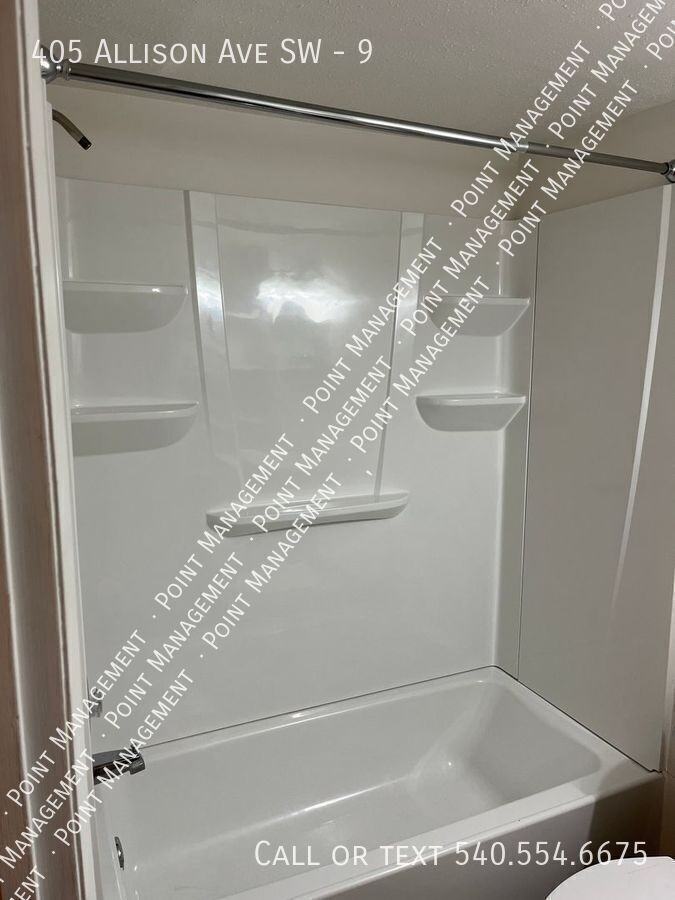 405 Allison Ave Sw #9 - Photo 7 of 8