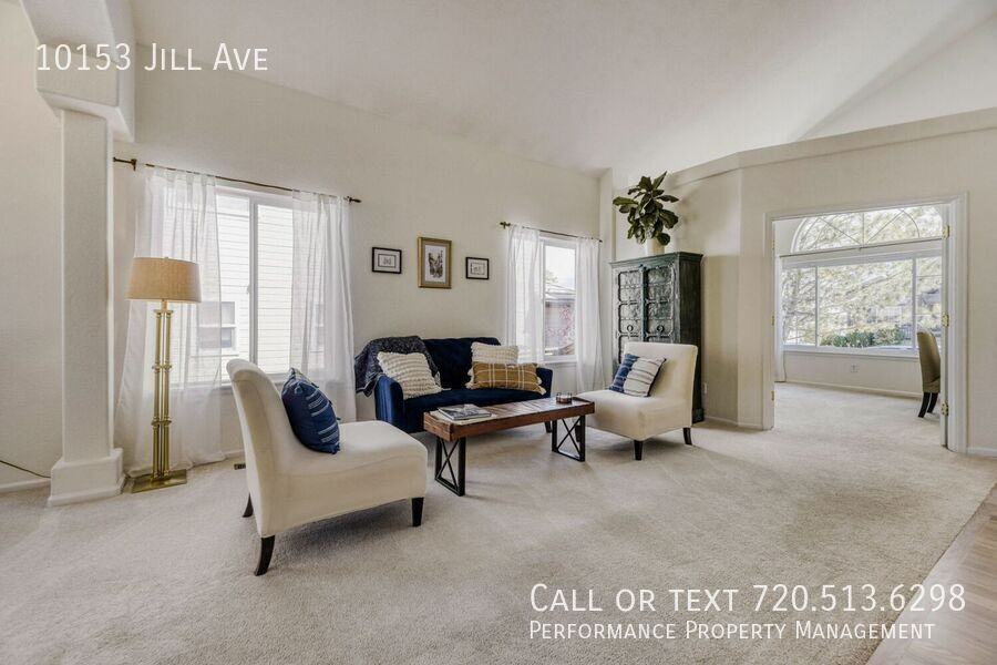 10153 Jill Ave - Photo 7 of 38