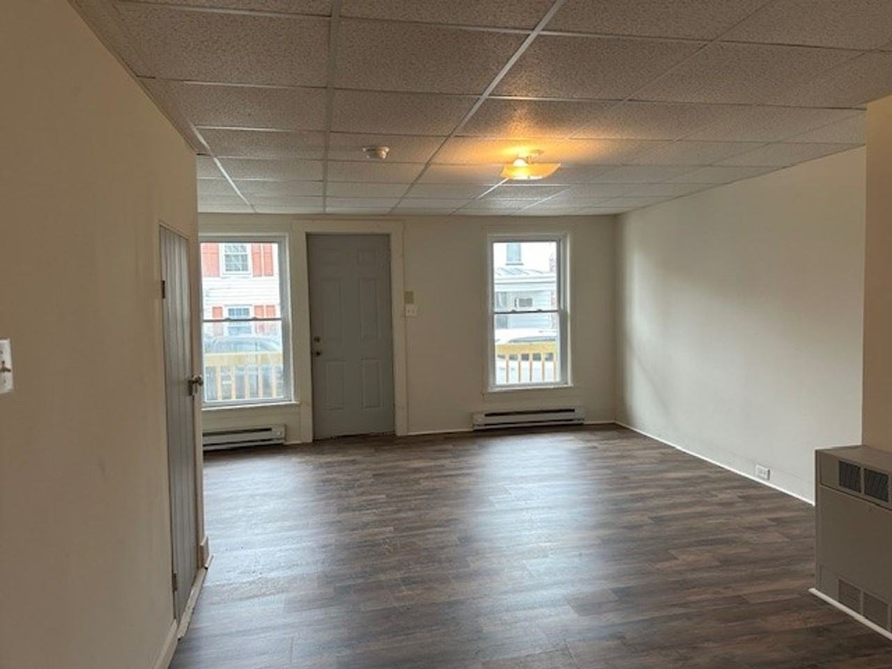 209 1/2 N High St - Photo 3 of 13