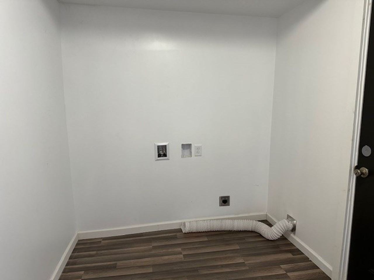 209 1/2 N High St - Photo 6 of 13