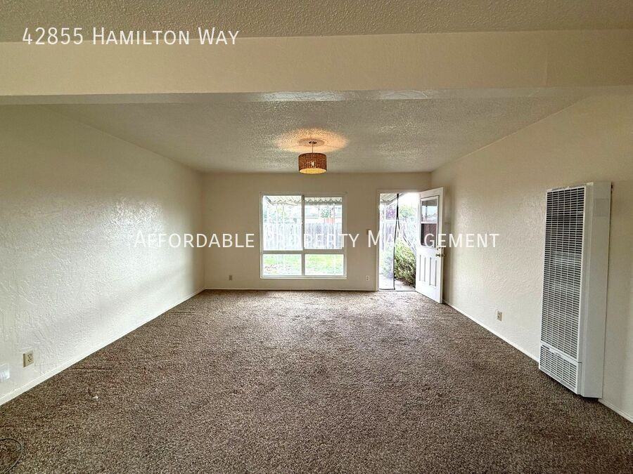 42855 Hamilton Way - Photo 2 of 15