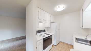 featured image of 348 Robinson St #16