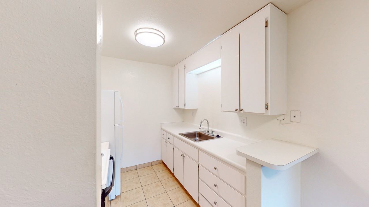 348 Robinson St #16 - Photo 5 of 14