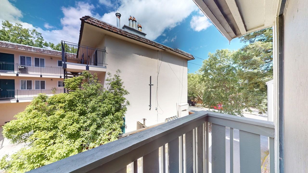 107 Marin St #6 - Photo 5 of 11