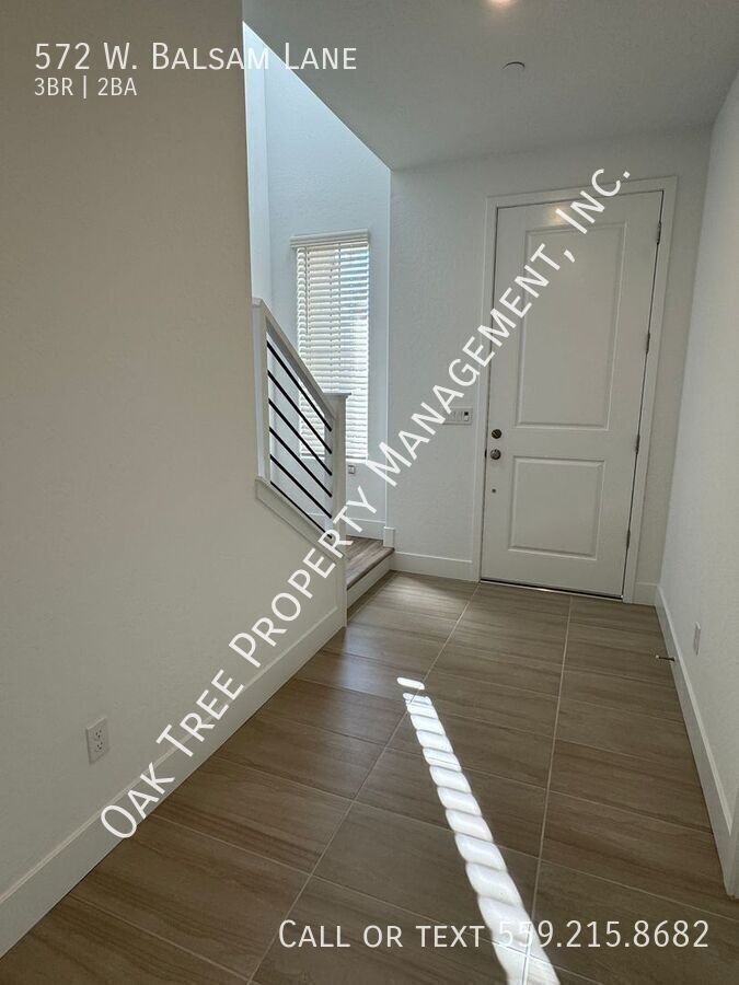 572 W Balsam Ln - Photo 3 of 19