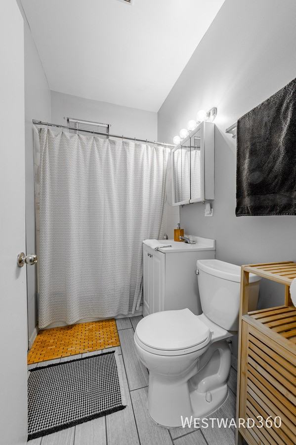 3242 N Hoyne Ave #1 - Photo 6 of 14