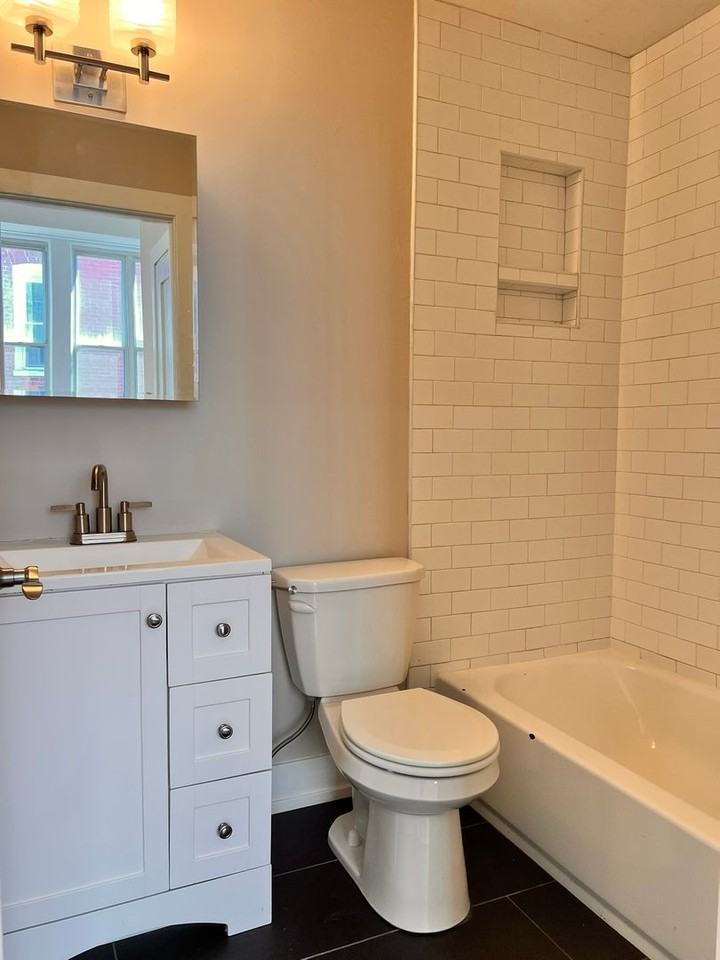 4627 E Thompson St - Photo 5 of 5