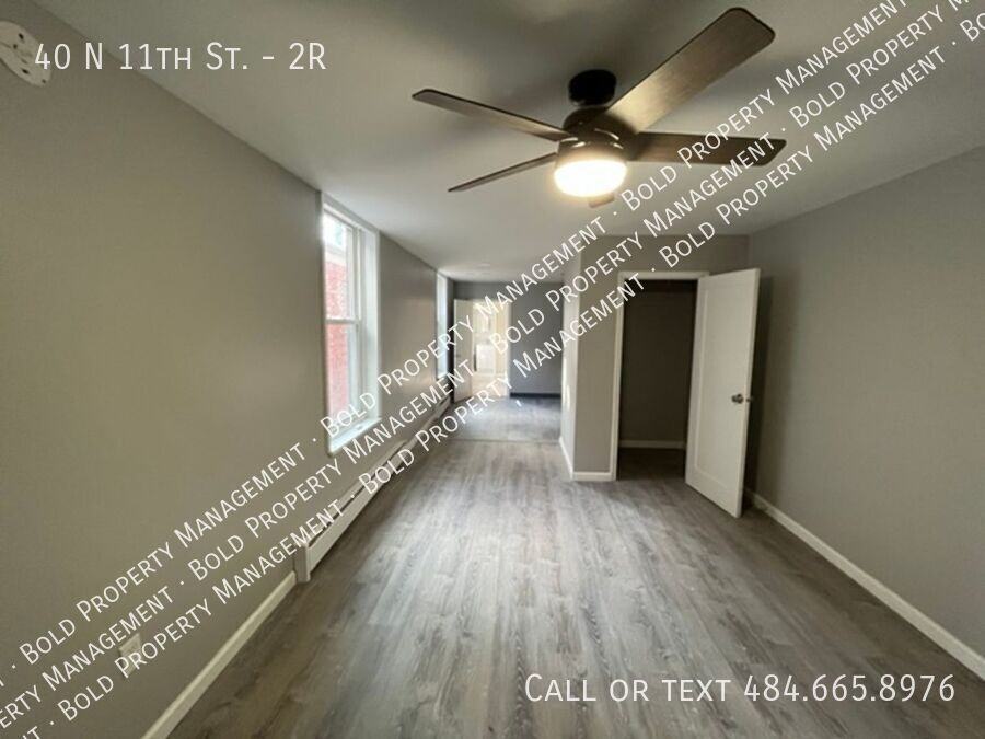 40 N 11th St #2R - Photo 3 of 8