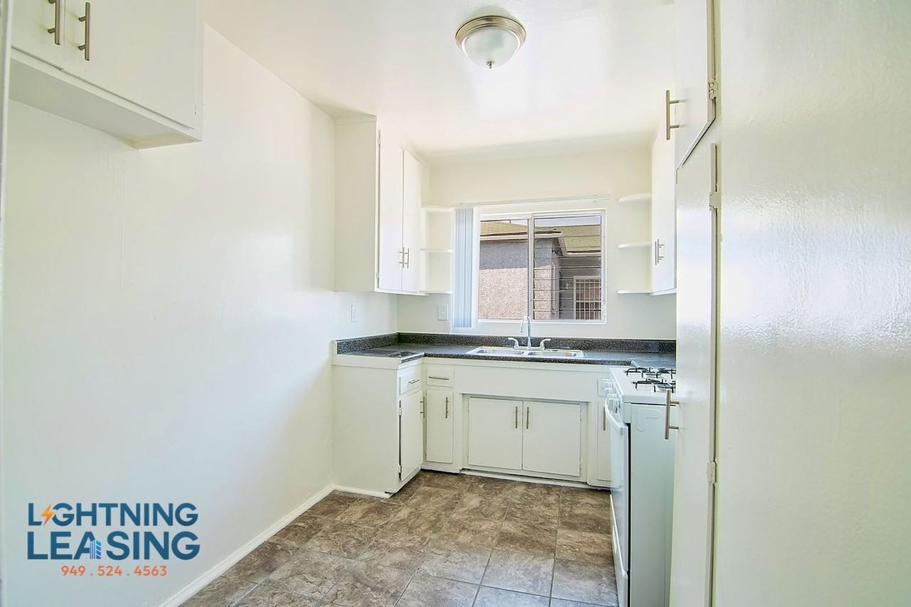213 N Normandie Ave #6A - Photo 2 of 13