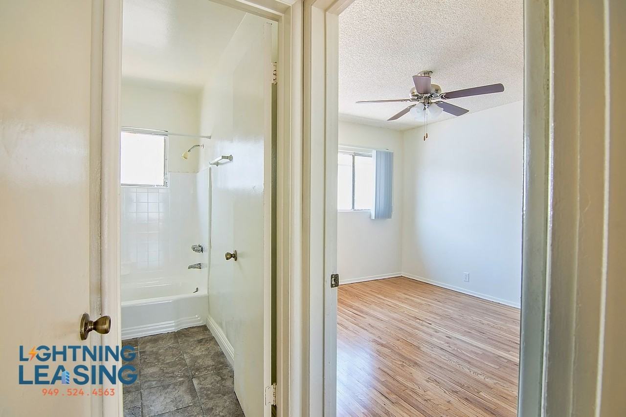213 N Normandie Ave #6A - Photo 6 of 13