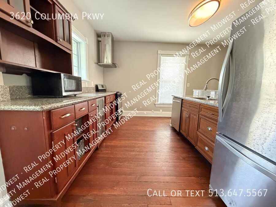 3620 Columbia Pkwy - Photo 3 of 17