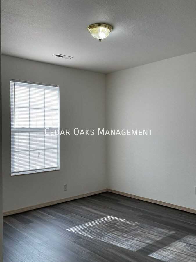 205 Josie Dr - Photo 7 of 9