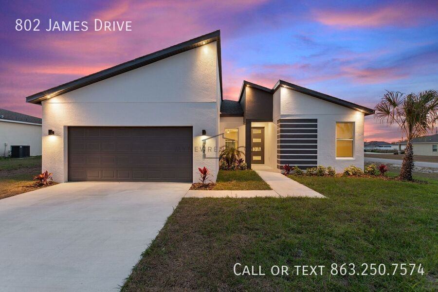 802 James Dr - Photo 3 of 34