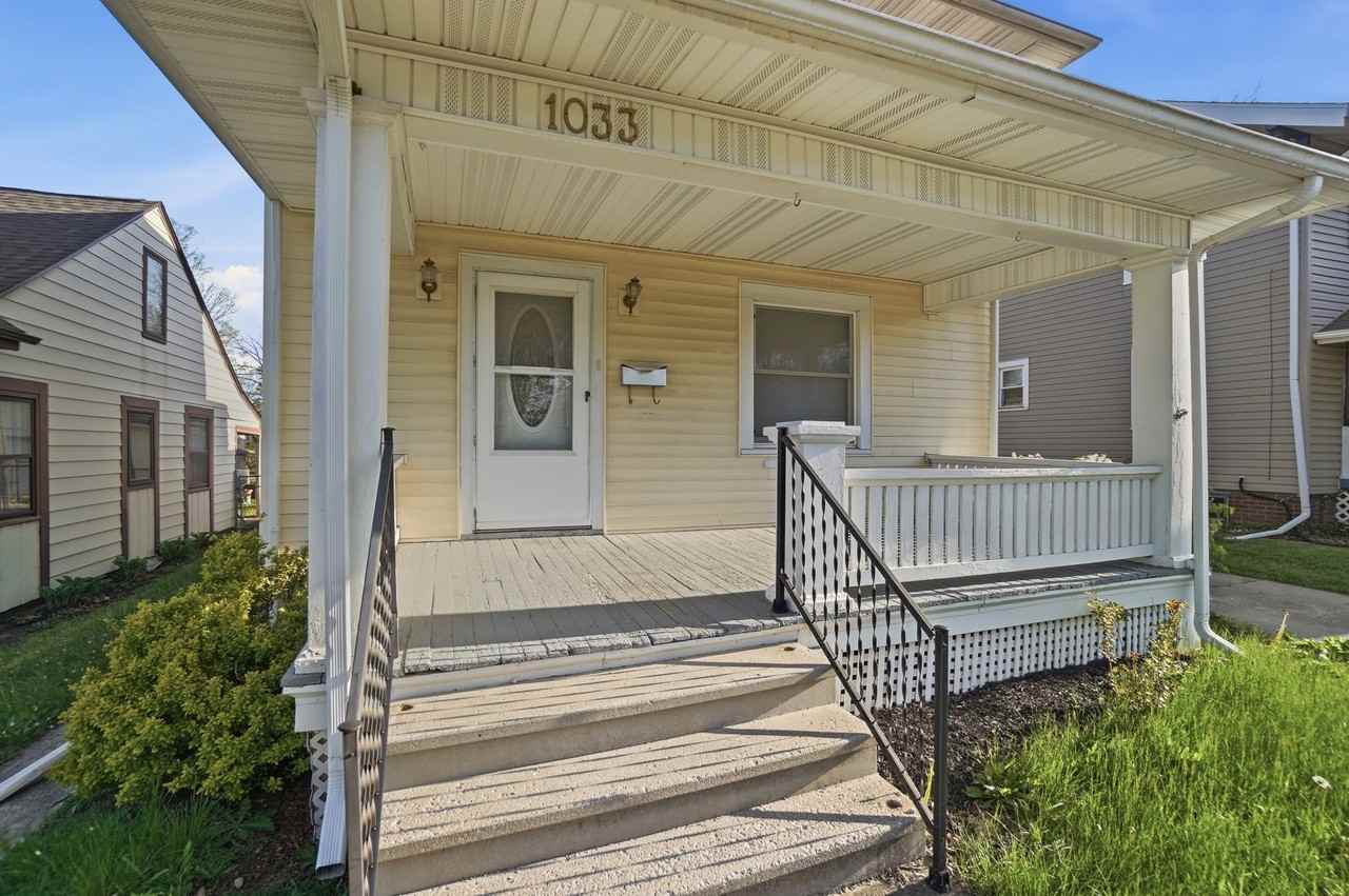 1033 Forest Ave #1 - Photo 4 of 50