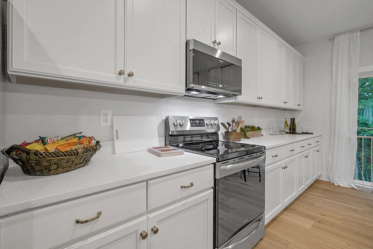 112 Red Rose Ct #1 - Photo 2 of 10