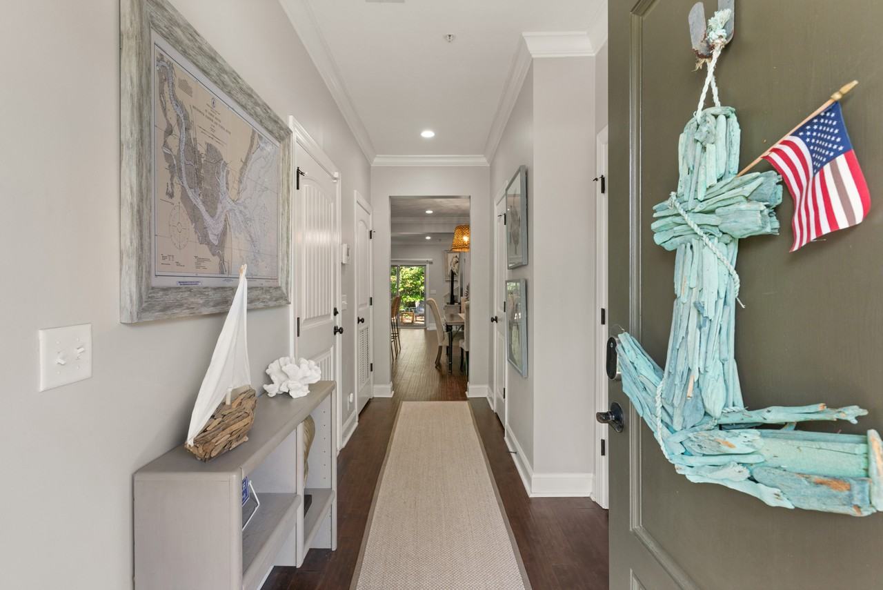 1105 Reserve Ln - Photo 2 of 13