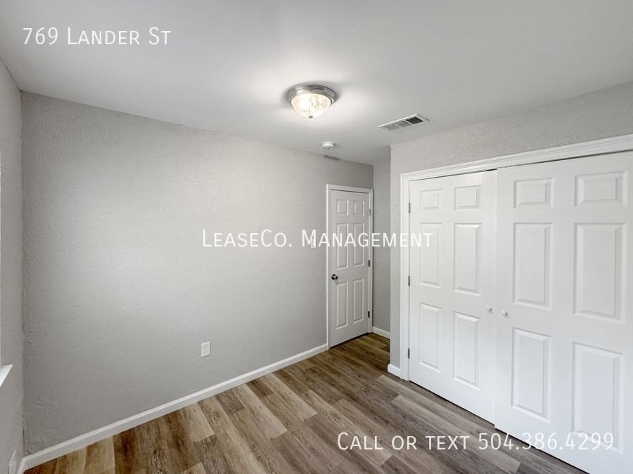 769 Lander St - Photo 3 of 8