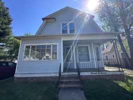 featured image of 1107 N Grant St